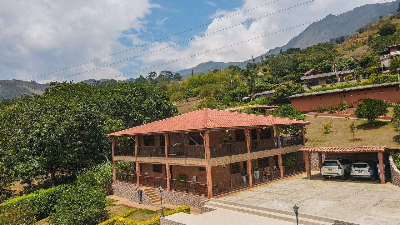 Imagen 25 de la propiedad Finca en venta en Copacabana